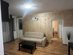 Obor, Colentina, vis-a-vis Kauflad, 8 minute de metrou